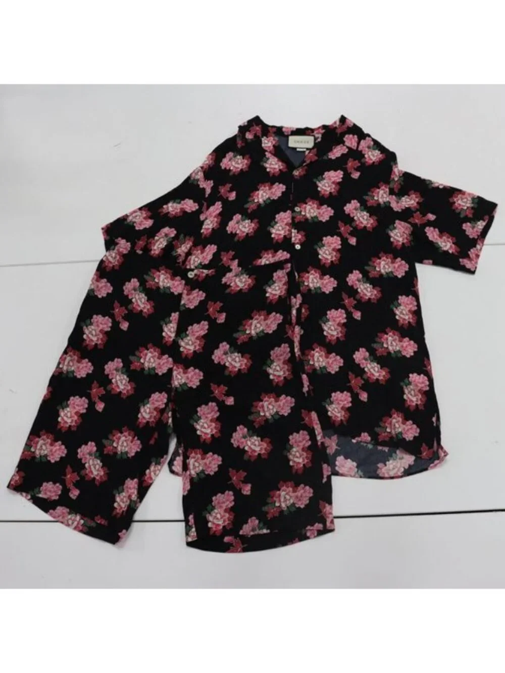 Gucci GG Peony Set Short Sleeve Silk Top 50 Pants 52 Black Floral Color Apa
